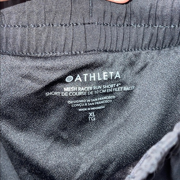 Athleta Mesh Racer Run Short 4" - Picture 4 of 6